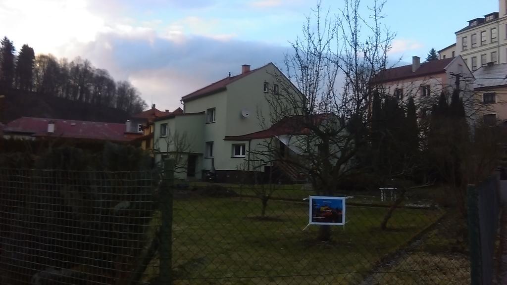 Apartment U Sarky Loket Exterior foto